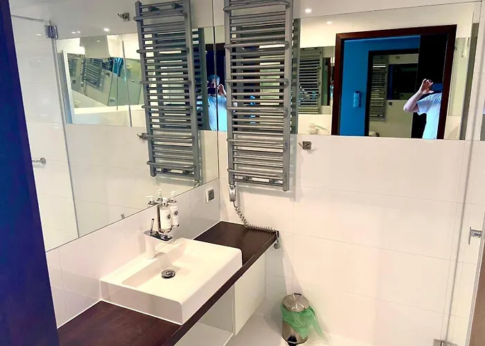 Marine 216 Seaview *