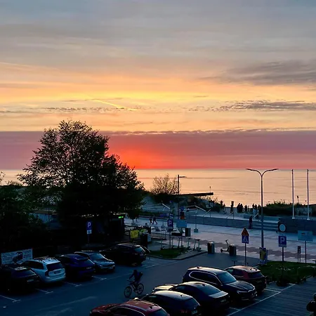 Marine 216 Seaview *